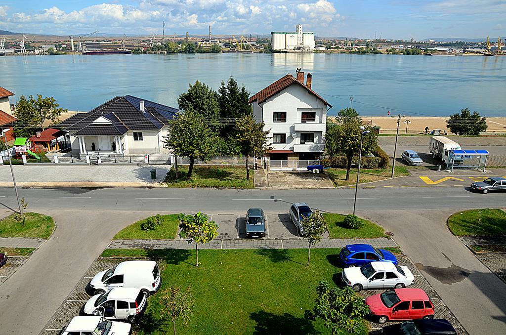 Apartment Mara Kladovo Luaran gambar